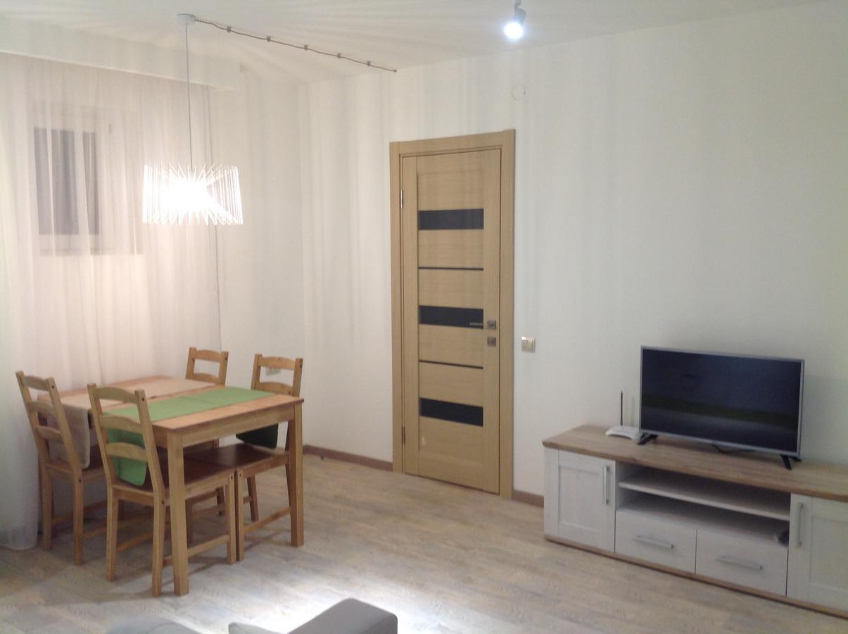 Ferienwohnung Комфортная Апарт-Студия Silena С 2 Спальнями Uschhorod Exterior foto